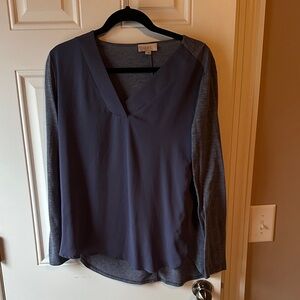 LOFT Women's Blue V-Neck Blouse